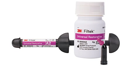 Реставраційний матеріал 3M Filtek Universal, флакон, шприц і капсула
